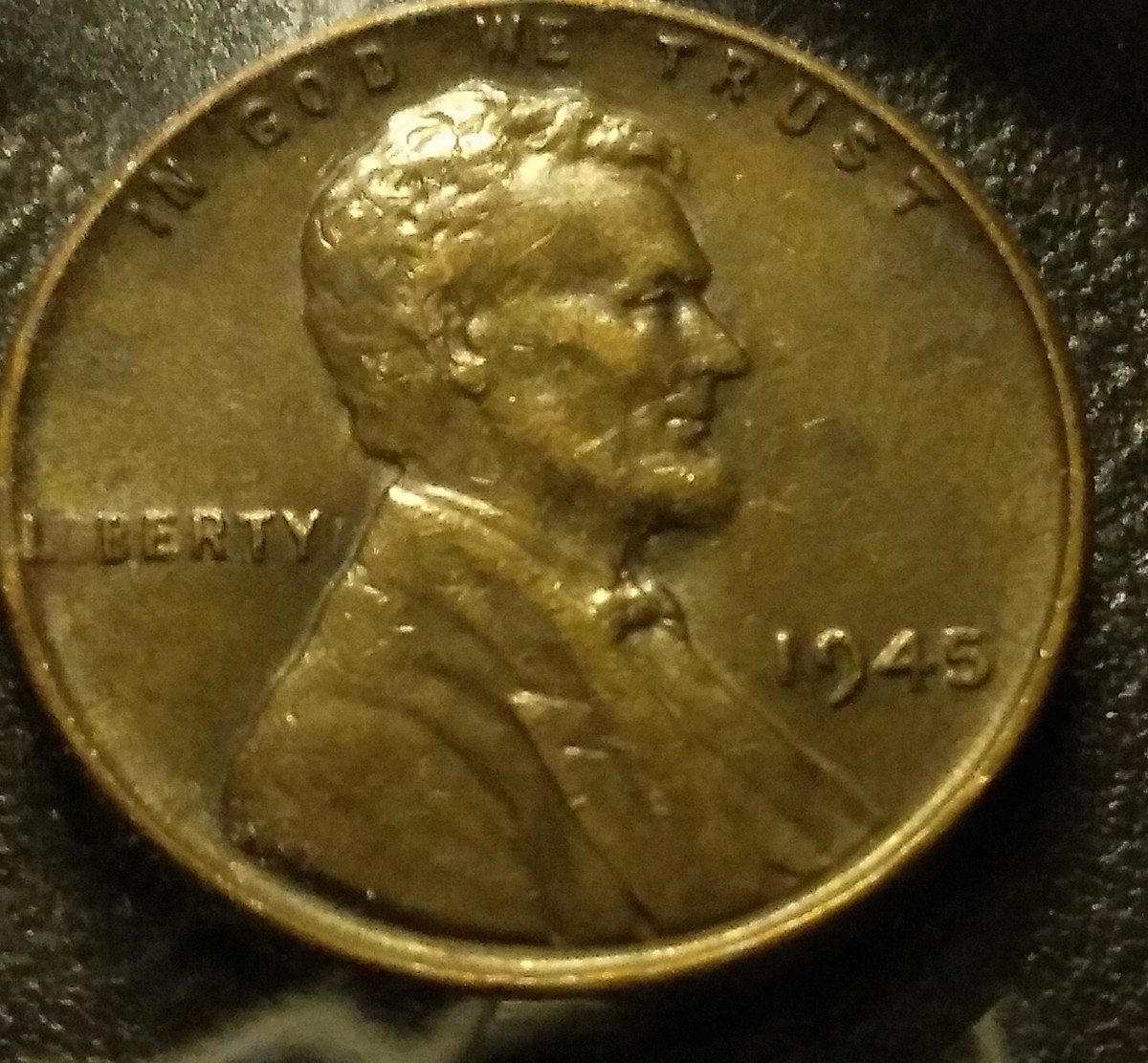 1945 wheat penny doubled die reverse showing doubling on ONE CENT lettering and E PLURIBUS UNUM on the wheat reverse